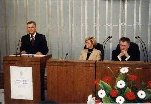 Zdjęcie Czy senat w Polsce jest potrzebny? Kontrowersje i argumenty za i przeciw