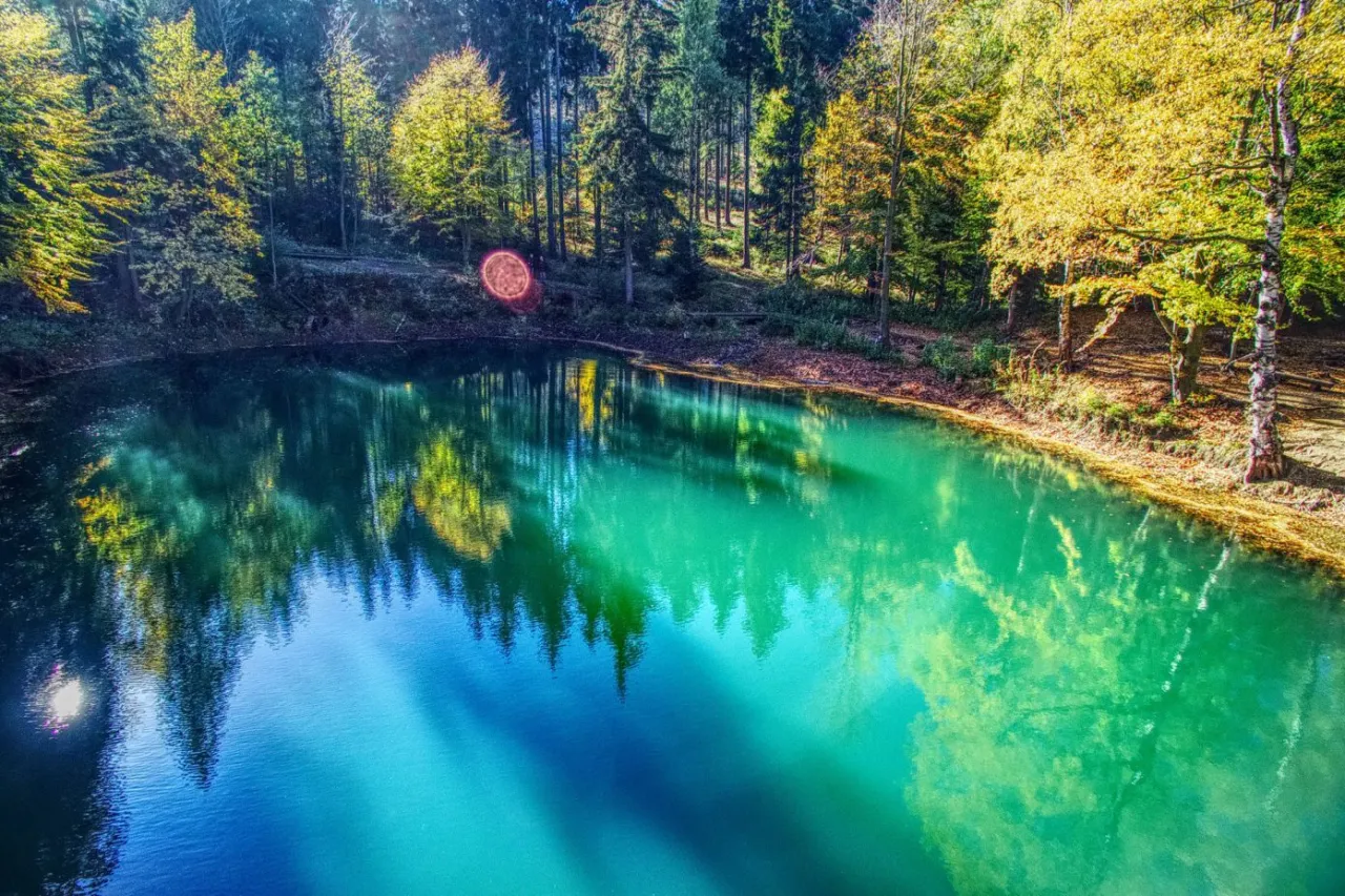 Zdjęcie Magiczne kolorowe jeziorka: najlepszy termin i sezon zwiedzania