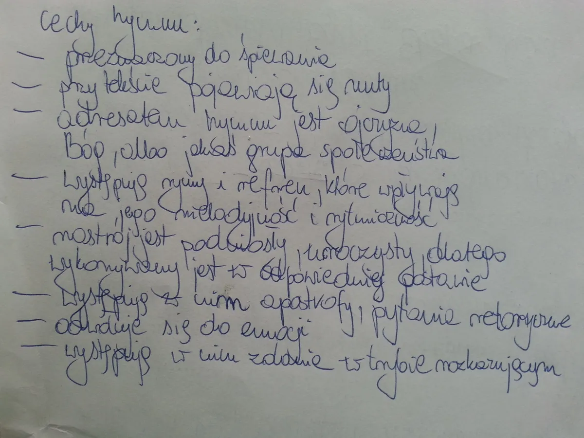 Zdjęcie Hymn: Definicja, Cechy i Znaczenie Gatunku Literackiego