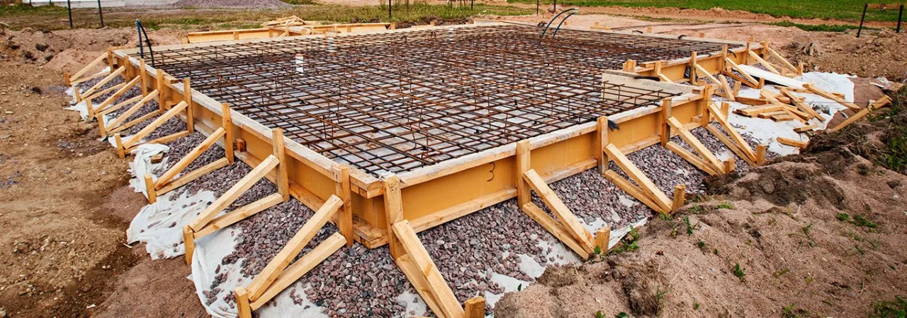 Zdjęcie Ile kosztują fundamenty pod dom 100m2? Ceny, czynniki i oszczędności
