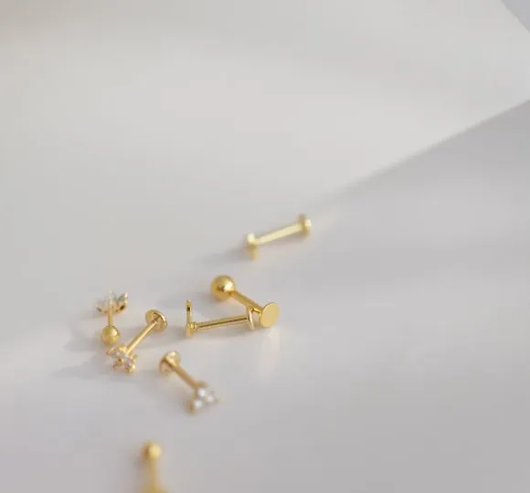 Zdjęcie Jaki kolczyk do helixa: najlepsze wybory dla komfortu i stylu