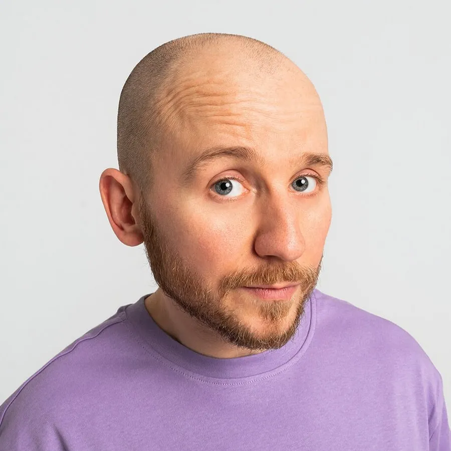 Zdjęcie Damian Skóra stand up – poznaj jego wyjątkowy styl i nadchodzące występy