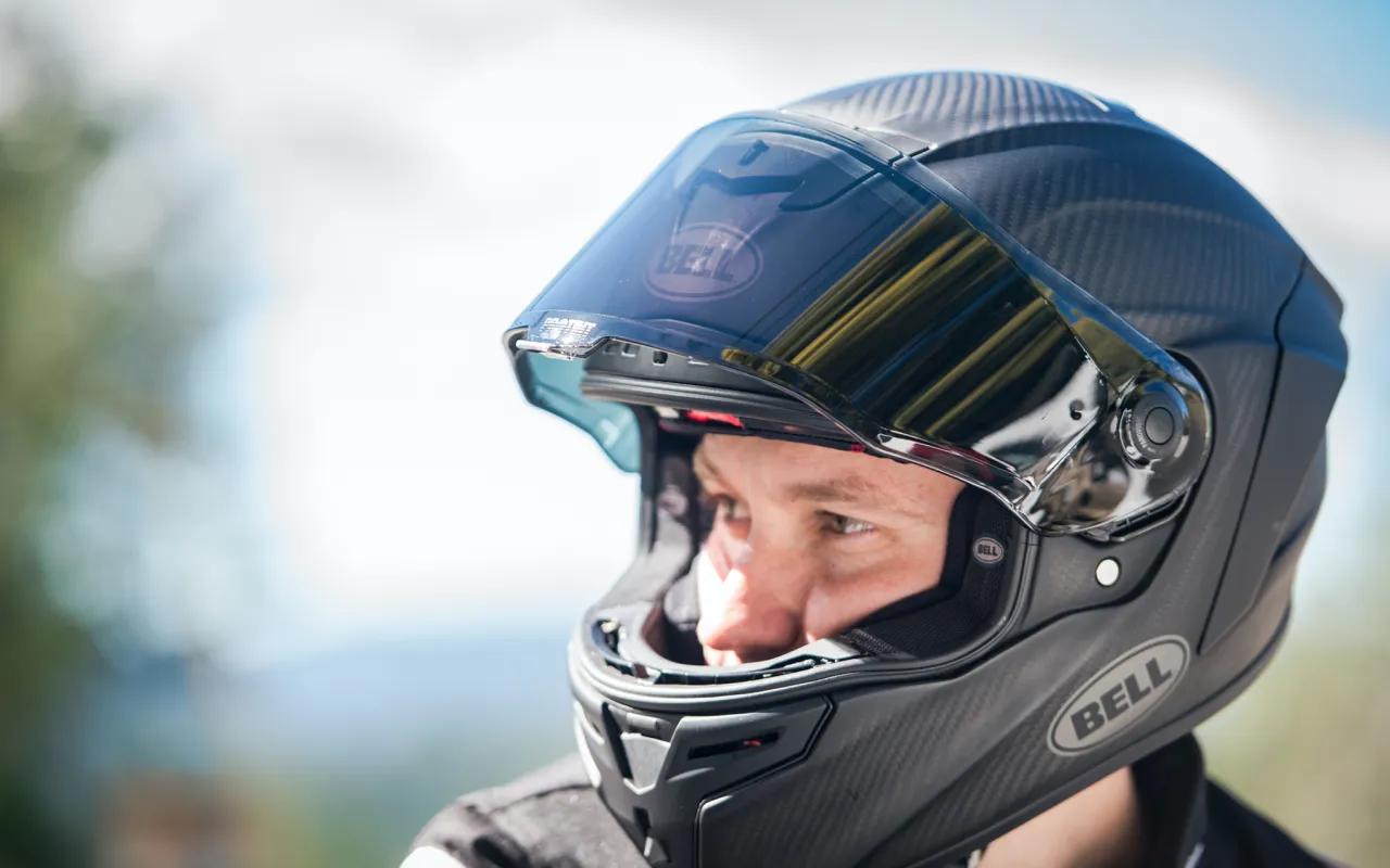 Zdjęcie Jak zmierzyć kask motocyklowy, aby uniknąć złego dopasowania