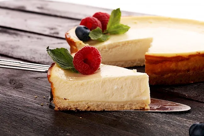 Zdjęcie Ile kcal ma sernik? Kaloryczność różnych rodzajów sernika i porady