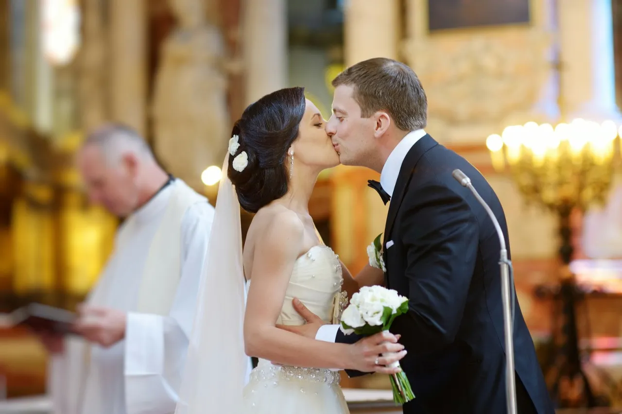 Zdjęcie Czy sakrament bierzmowania jest potrzebny do ślubu w Kościele?