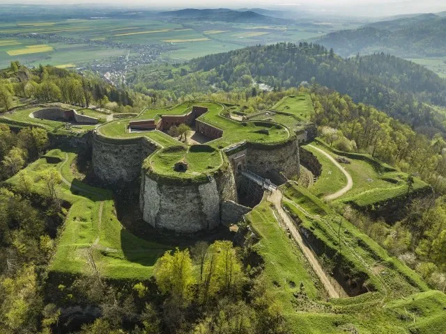 Zdjęcie Międzygórze - prawdziwa perła Sudetów z niezwykłymi atrakcjami: co warto zobaczyć