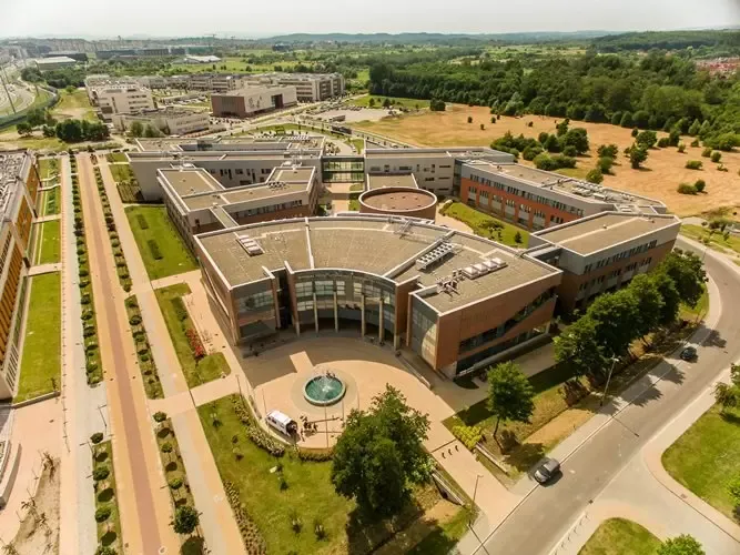 Zdjęcie Collegium Medicum Uniwersytetu Jagiellońskiego – historia i programy studiów