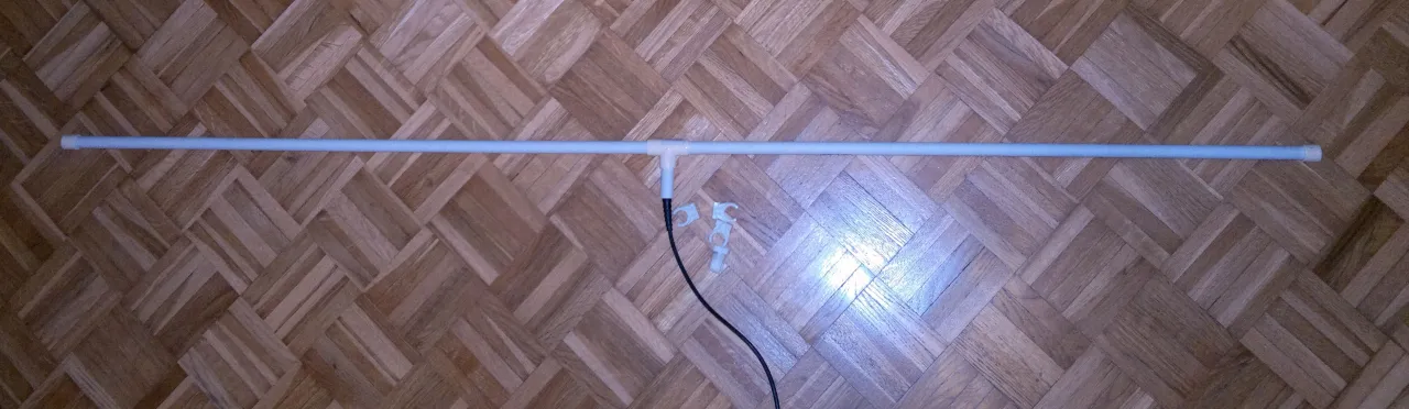 Zdjęcie Jak zrobić antenę radiową FM - proste kroki i materiały potrzebne