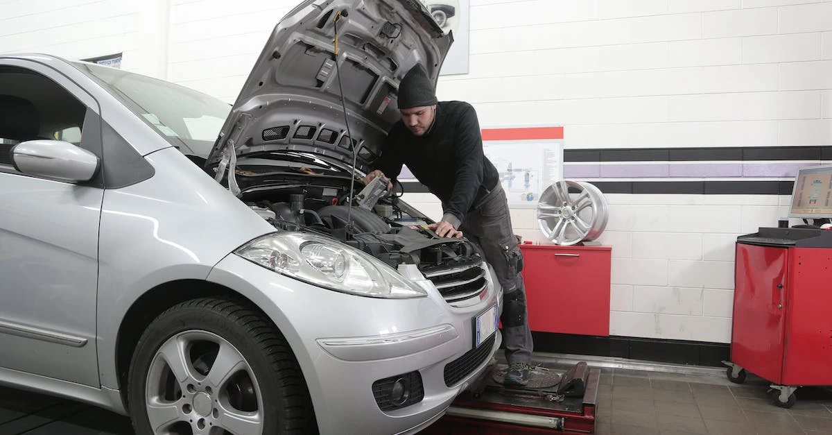 Odgrzewanie silnika na luzie. Czy diesel lub benzyna mogą ucierpieć?