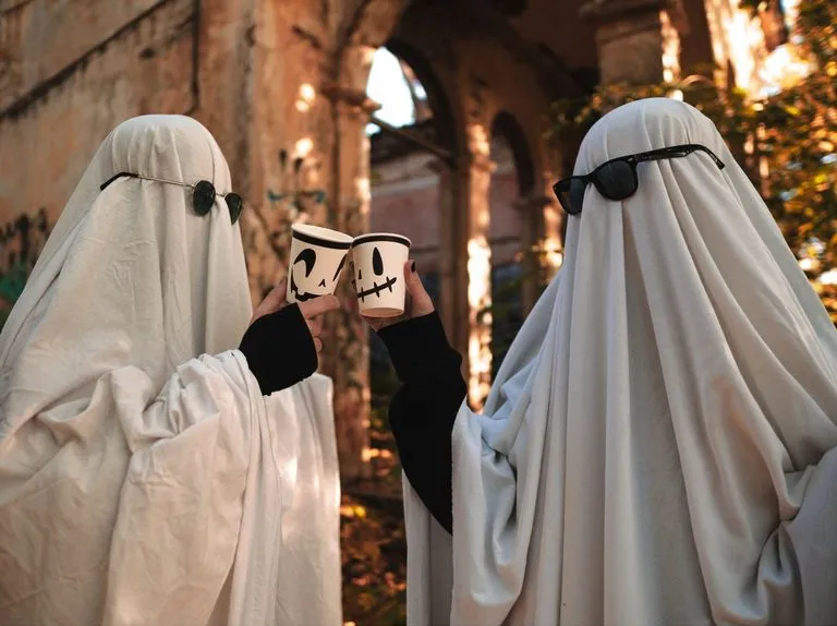 Zdjęcie Jak zrobić samemu strój na Halloween – proste i tanie pomysły