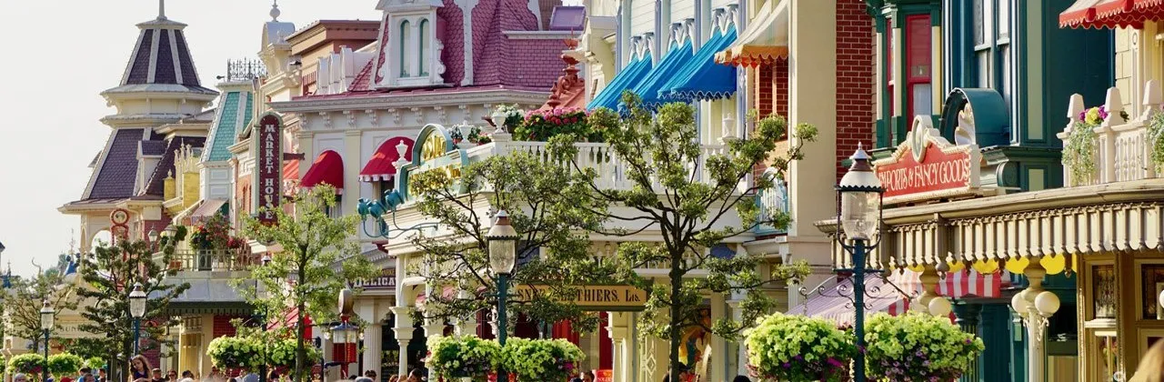 Zdjęcie W jakim kraju jest Disneyland? Odkryj tajemnice parku w Europie