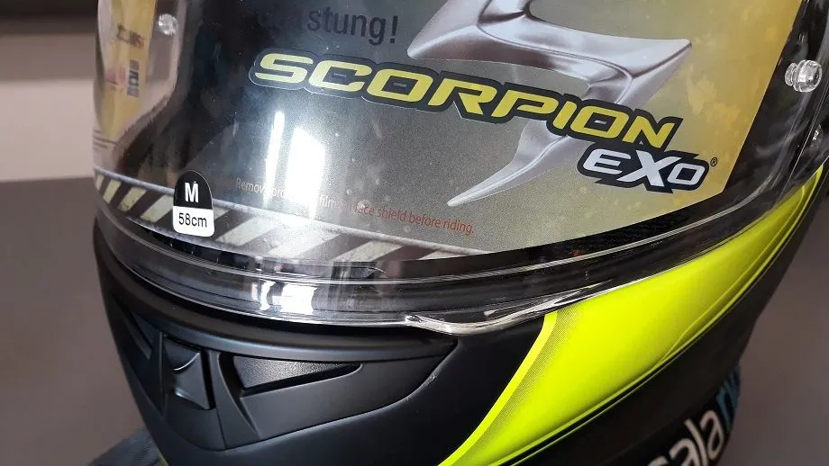 Zdjęcie Jak zmierzyć obwód głowy do kasku motocyklowego, aby uniknąć błędów