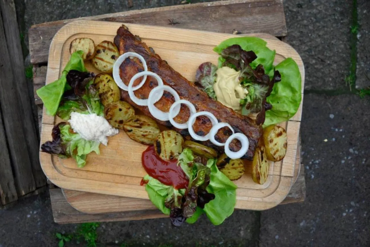 Zdjęcie Gdzie zjeść w Chochołowie? Odkryj najlepsze restauracje i smaki