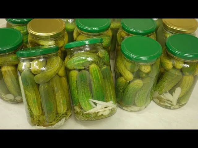 Zdjęcie Jak kisić ogórki: proste kroki do idealnych, chrupiących pikli