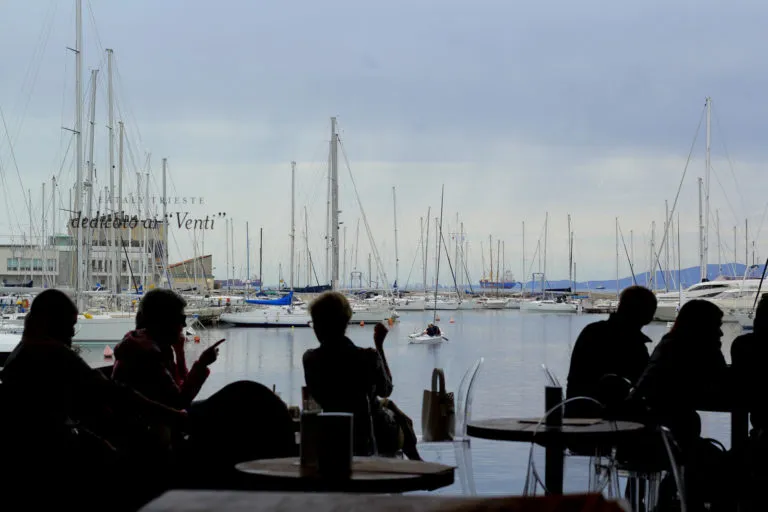 Zdjęcie Triest gdzie zjeść: Odkryj najlepsze lokale i lokalne smaki