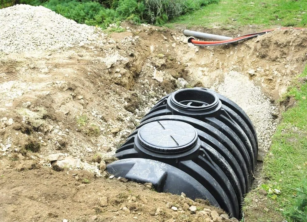 Zdjęcie Kiedy potrzebna jest zgoda sąsiada na przydomową oczyszczalnię ścieków?