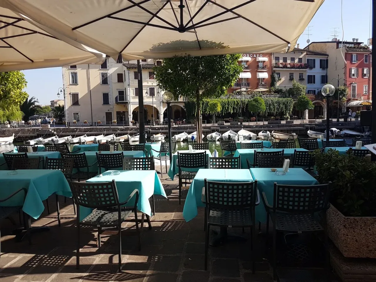 Zdjęcie Gdzie zjeść w Desenzano del Garda? Odkryj najlepsze restauracje z widokiem