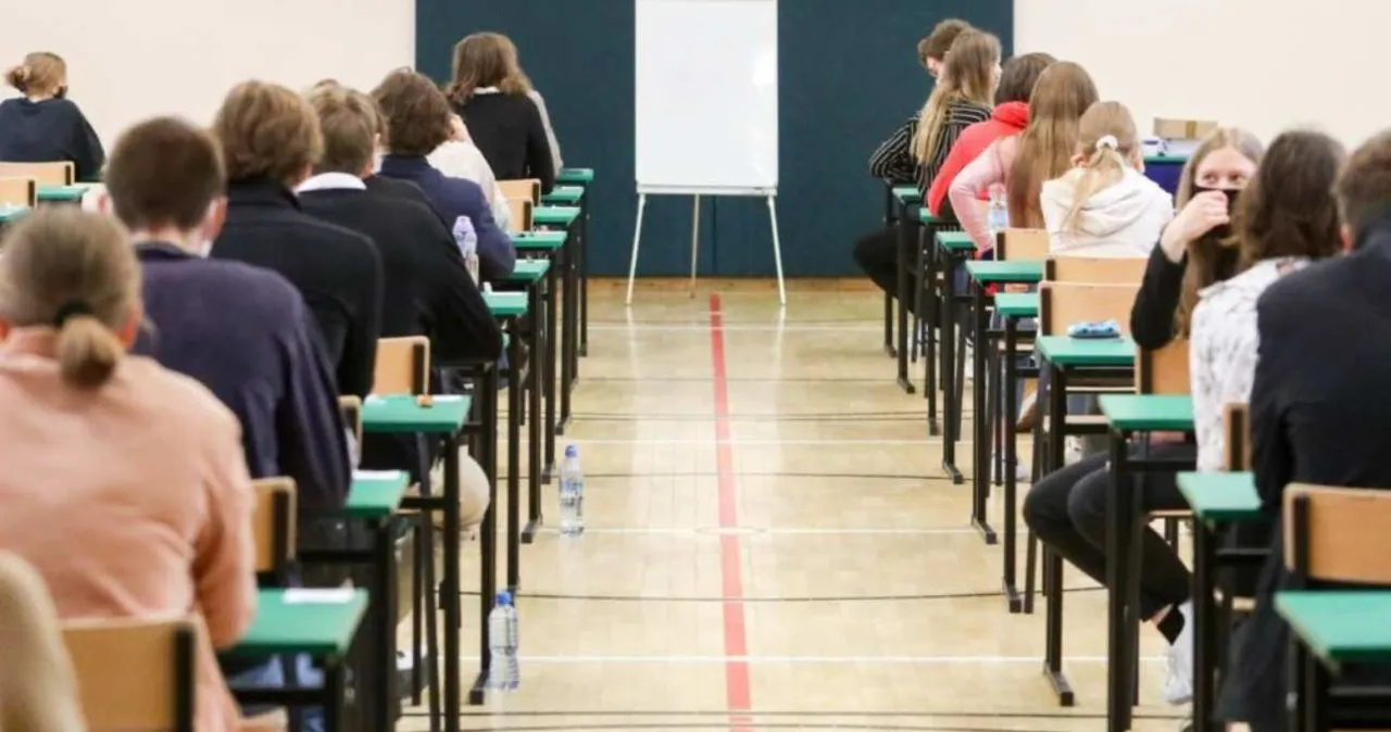 Zdjęcie Egzaminy w szkole w chmurze: specyfika, przebieg i zalety