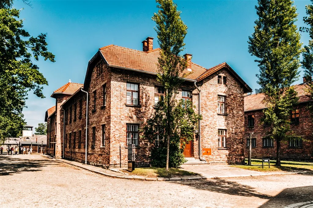 Zdjęcie Auschwitz czy trzeba rezerwować? Ważne informacje przed wizytą
