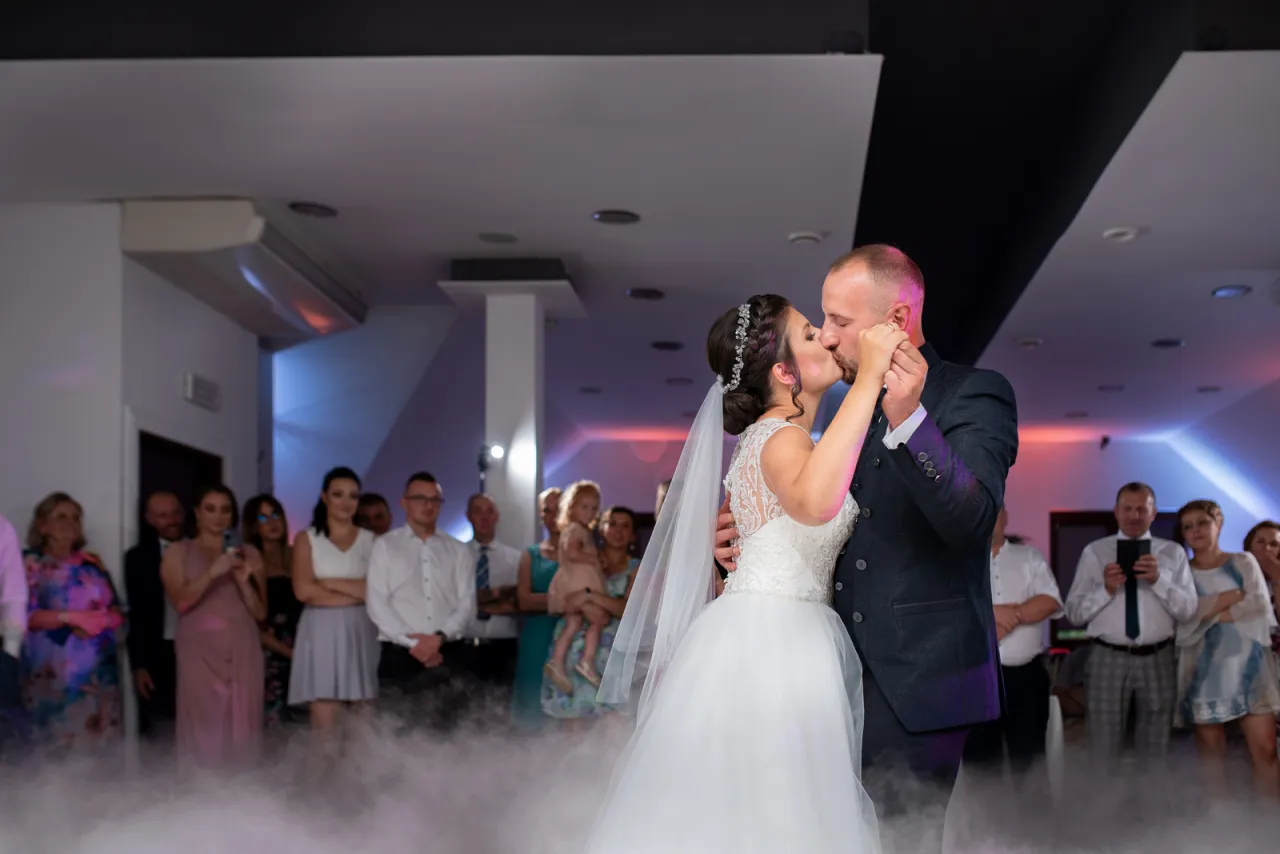 Zdjęcie Jakie pytania zadać fotografowi ślubnemu, aby uniknąć rozczarowania?