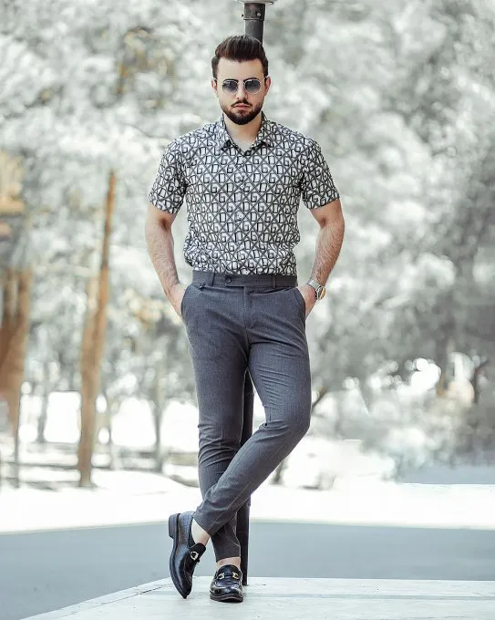 Zdjęcie Spodnie materiałowe męskie eleganckie: jak wybrać idealny model na każdą okazję