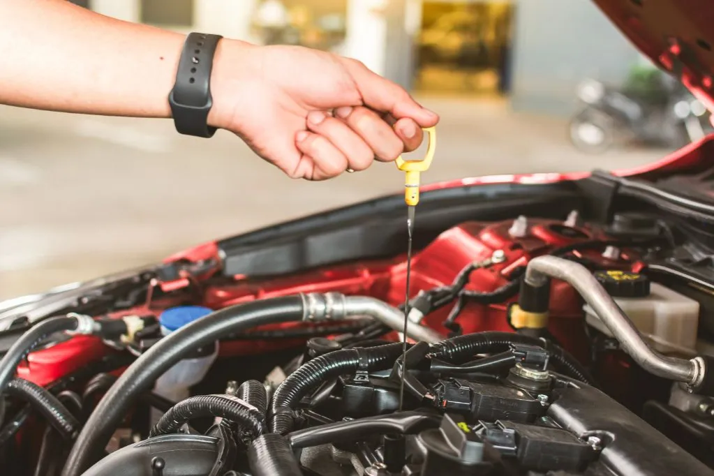 Zdjęcie Motoröl wechseln: So vermeiden Sie teure Schäden am Motor