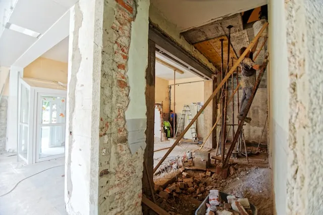 Zdjęcie Ile kosztuje remont kamienicy? Przewidywane wydatki i kluczowe informacje