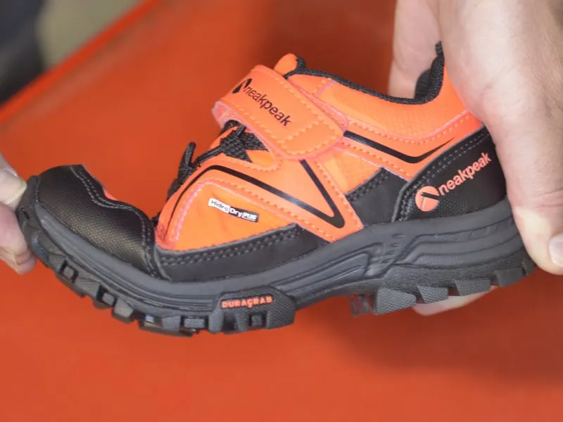 Zdjęcie ¿Zapatillas montaña niño? Guía definitiva para elegir la perfecta