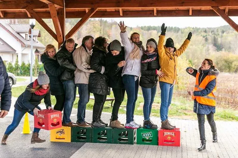 Zdjęcie Gry integracyjne na poznanie się – sprawdzone metody na integrację grupy