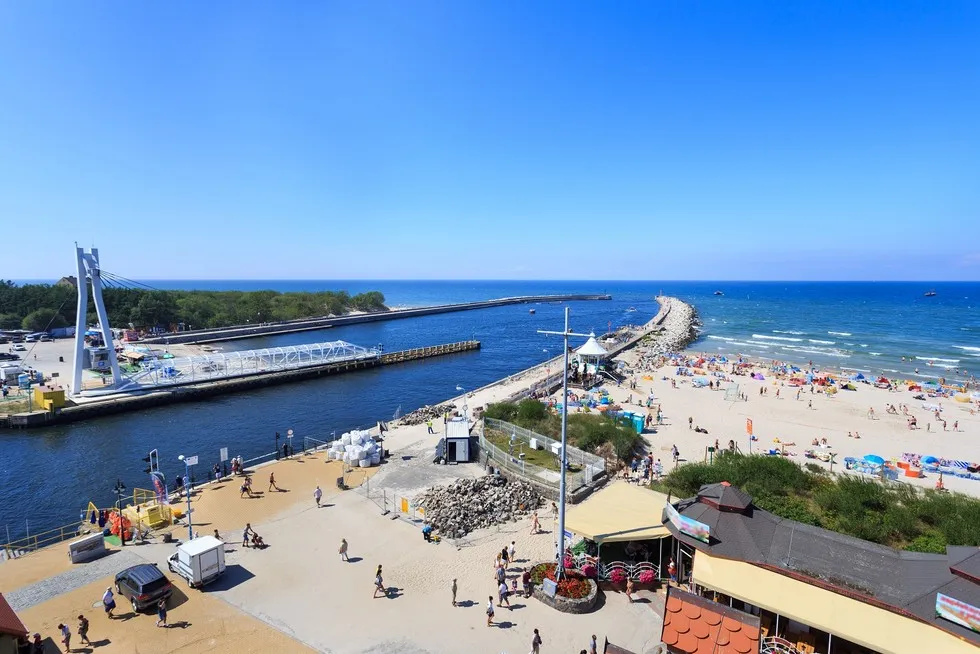 Zdjęcie Co warto zobaczyć w Ustce z dziećmi? 10 atrakcji, które zachwycą maluchy