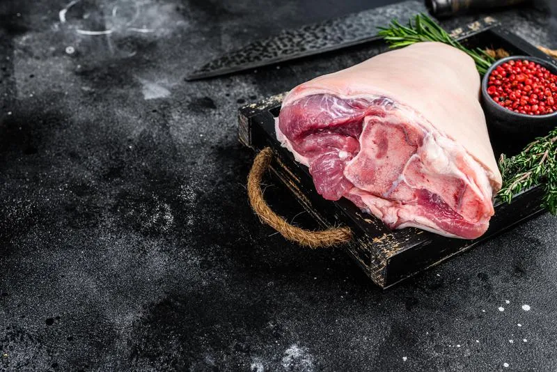 Zdjęcie Ile kosztuje kg golonki? Sprawdź ceny i najlepsze oferty w sklepach