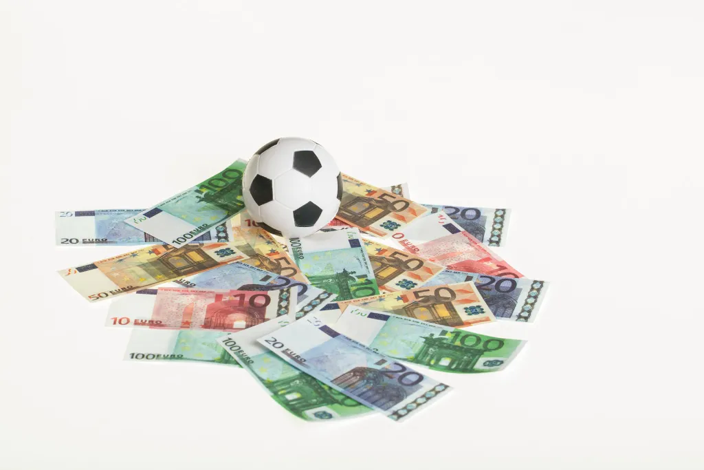 Zdjęcie Kto dostaje pieniądze za transfer piłkarza? Odkryj zaskakujące szczegóły
