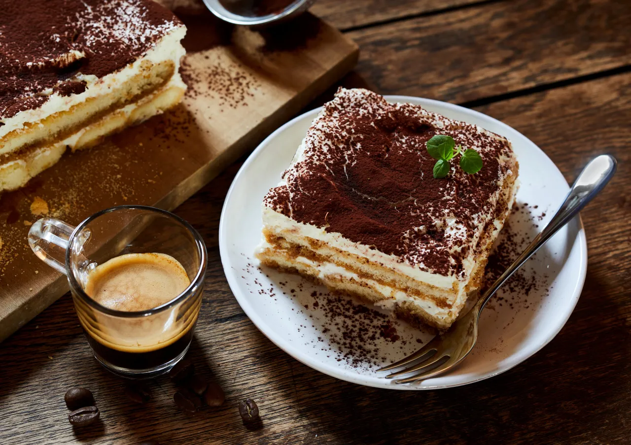 Zdjęcie Jaka kawa do tiramisu? Odkryj sekrety idealnego smaku deseru