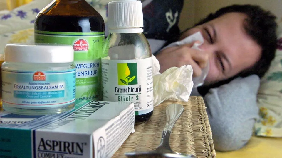 Zdjęcie Erkältung Medikamente: Effektive Linderung von Symptomen und Risiken