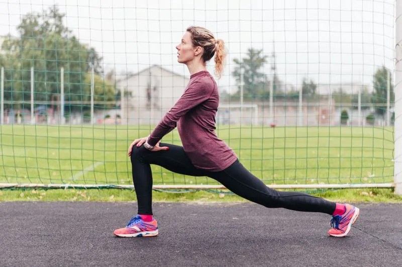 Zdjęcie Jak długo trwa osiągnięcie szpagatu? Sprawdź, co wpływa na czas treningu