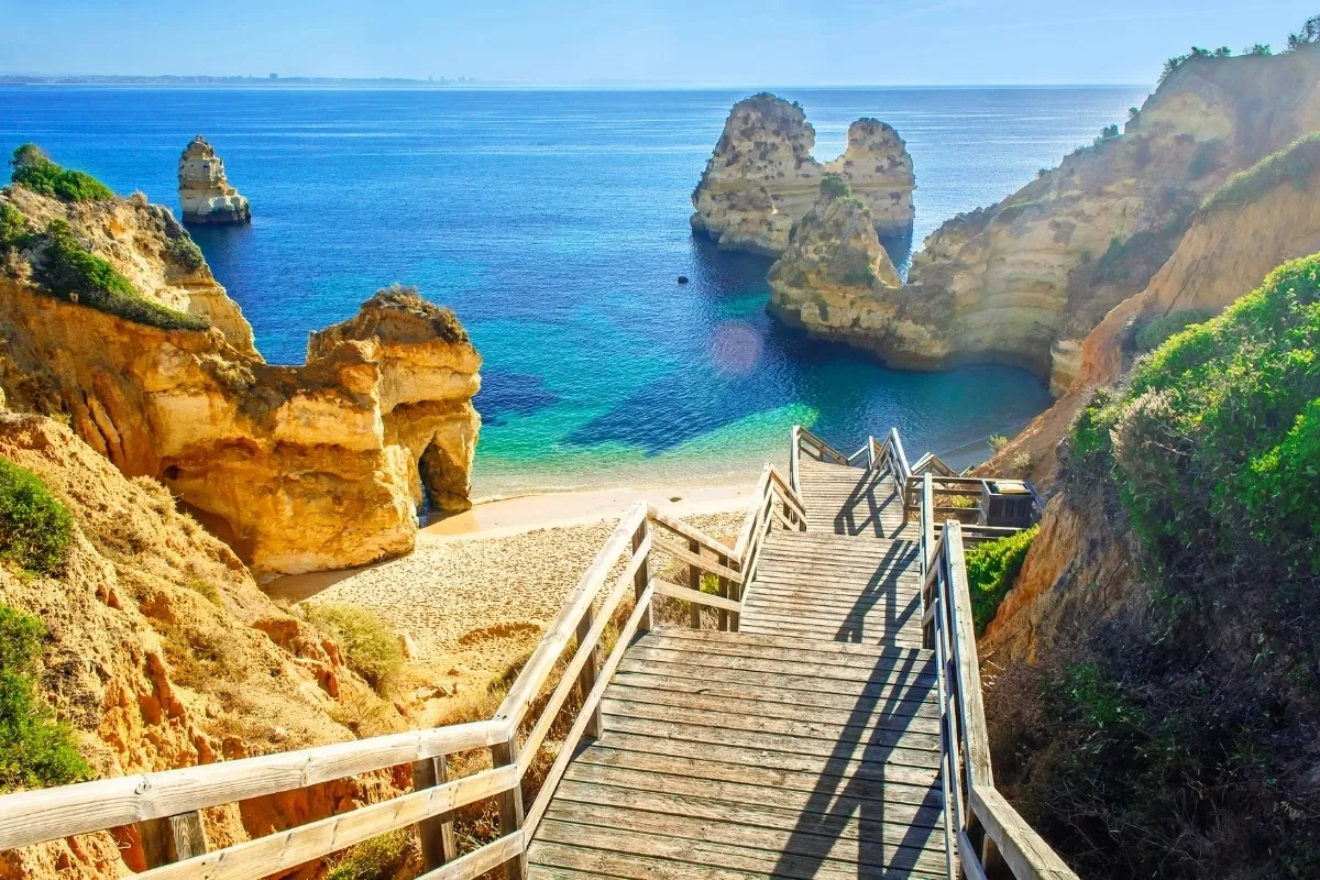 Zdjęcie Gdzie do Portugalii nad morze? Odkryj najpiękniejsze plaże i atrakcje