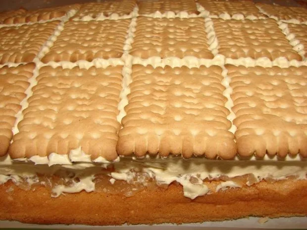 Zdjęcie Przepis na ciasto z jabłkami i masą krówkową - krok po kroku