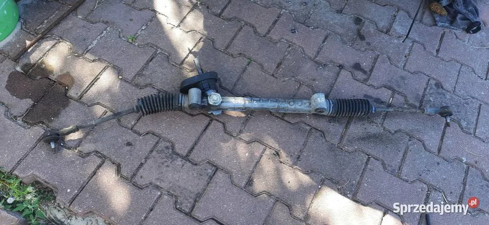 Zdjęcie Ile kosztuje wymiana maglownicy Opel Corsa C? Sprawdź ukryte koszty