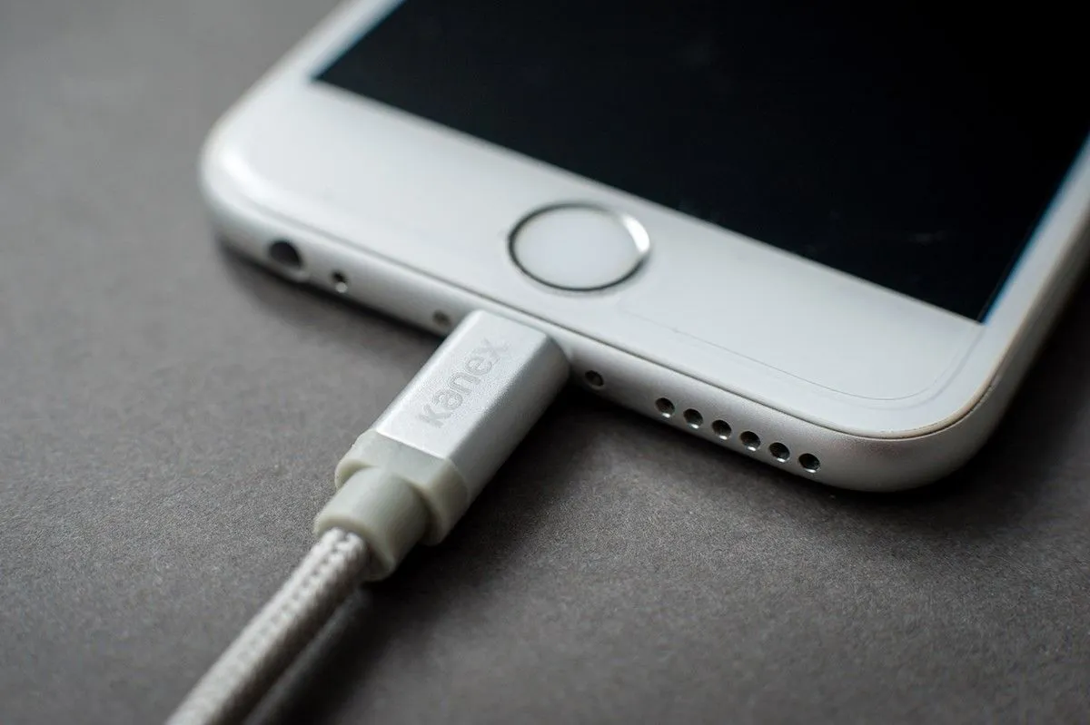 Zdjęcie Jak znaleźć najlepszy kabel do iPhone – porady dotyczące wyboru