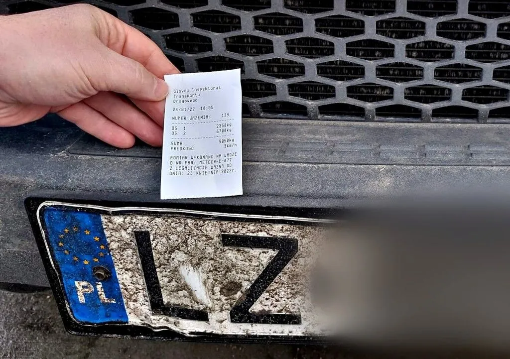 Zdjęcie Jaki mandat za przeładowanie ciężarówki? Sprawdź, ile zapłacisz za nadwagę
