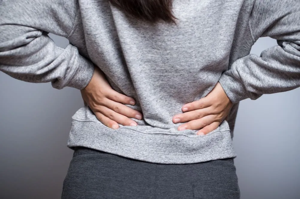 Zdjęcie Jak długo trwa ból nerek po alkoholu? Objawy i przyczyny bólu