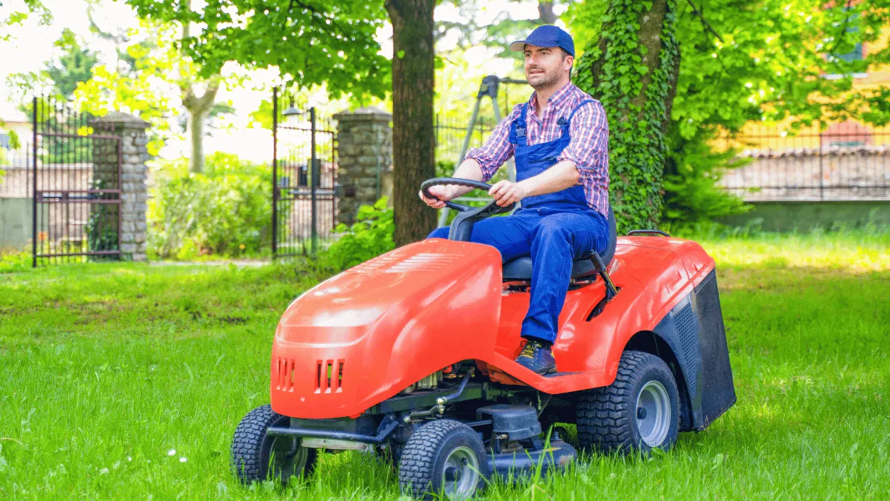 Zdjęcie Jaki silnik do traktorka kosiarki – najlepsze modele i porady ekspertów