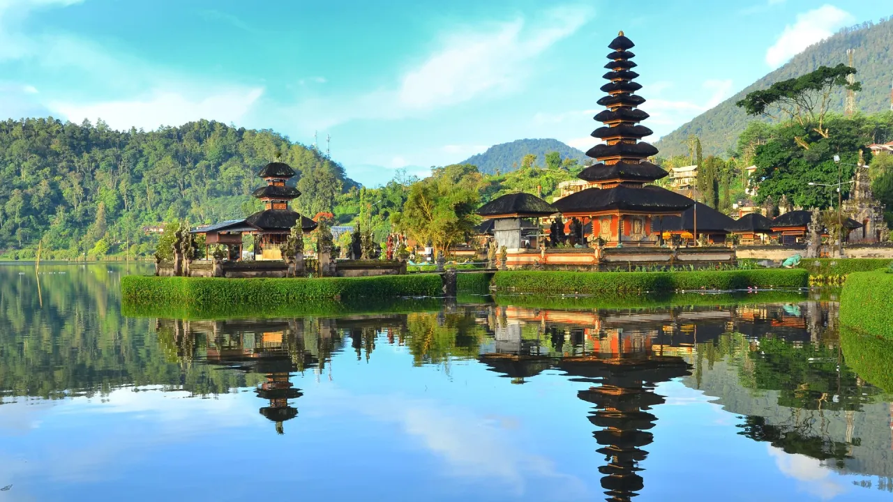 Zdjęcie Ile trwa lot na Bali? Sprawdź, co musisz wiedzieć o czasie podróży