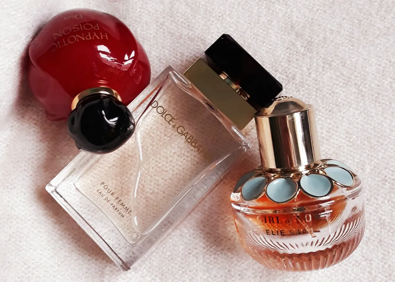 Zdjęcie Czy powinno się czuć swoje perfumy? Odkryj prawdę o zapachu