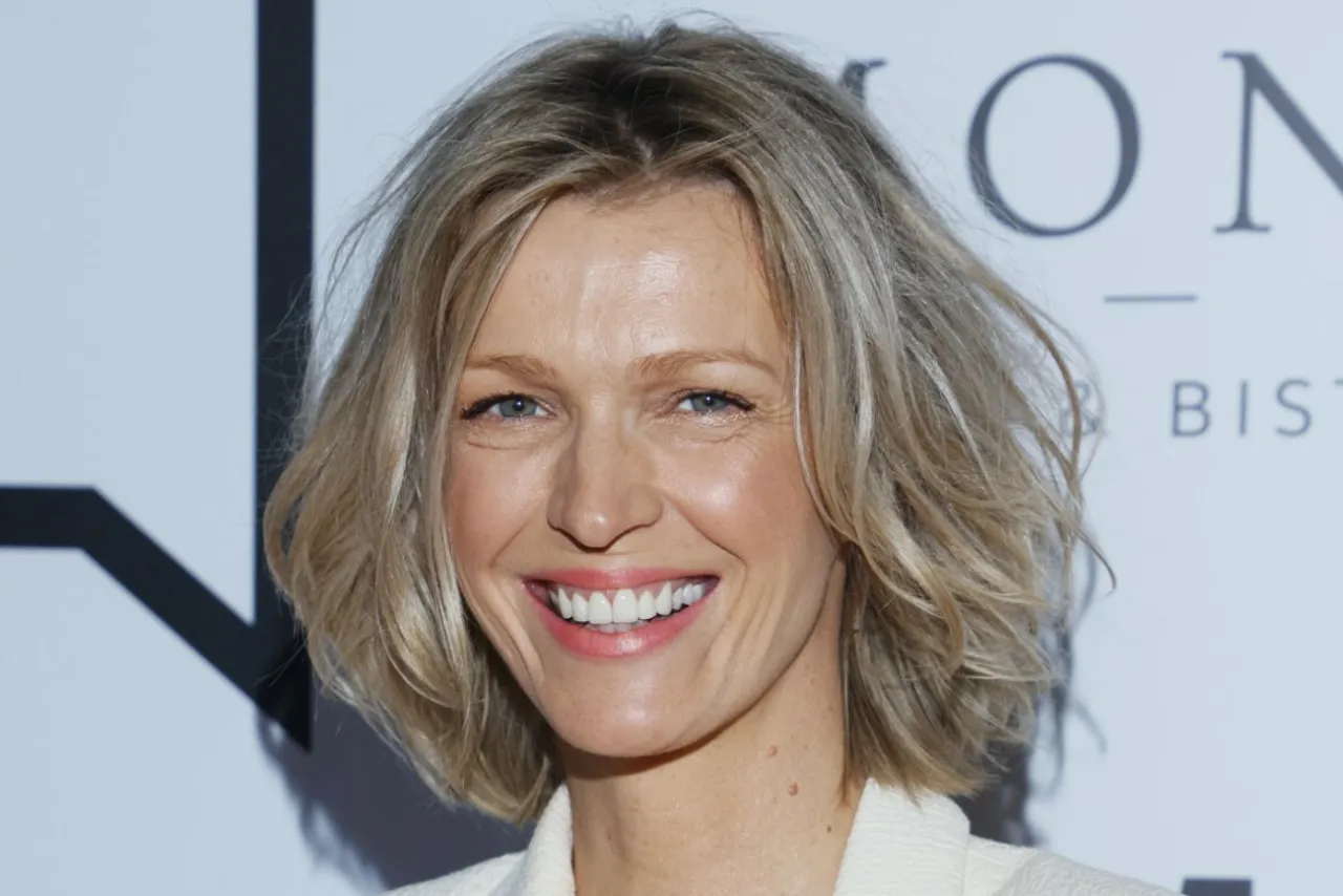 Zdjęcie Magda Mołek wiek - ile lat ma znana dziennikarka i prezenterka?