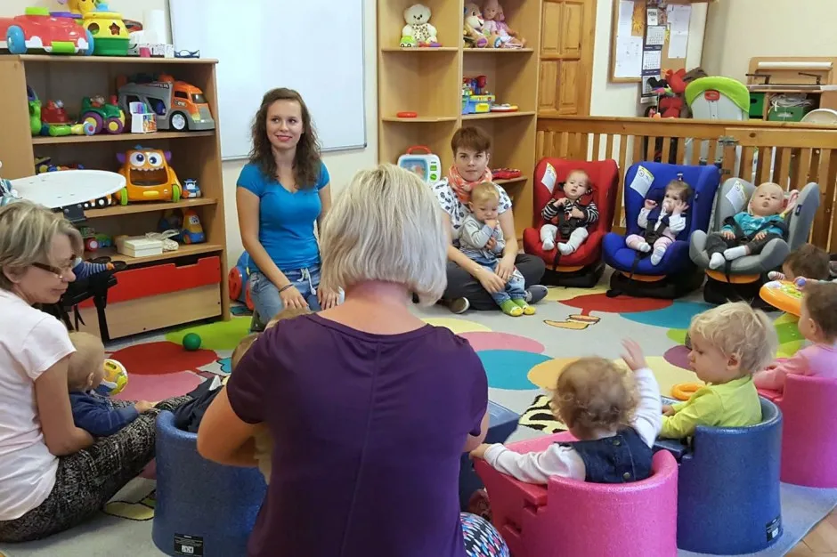 Zdjęcie Ile opiekunek w żłobku? Kluczowe przepisy dotyczące bezpieczeństwa dzieci