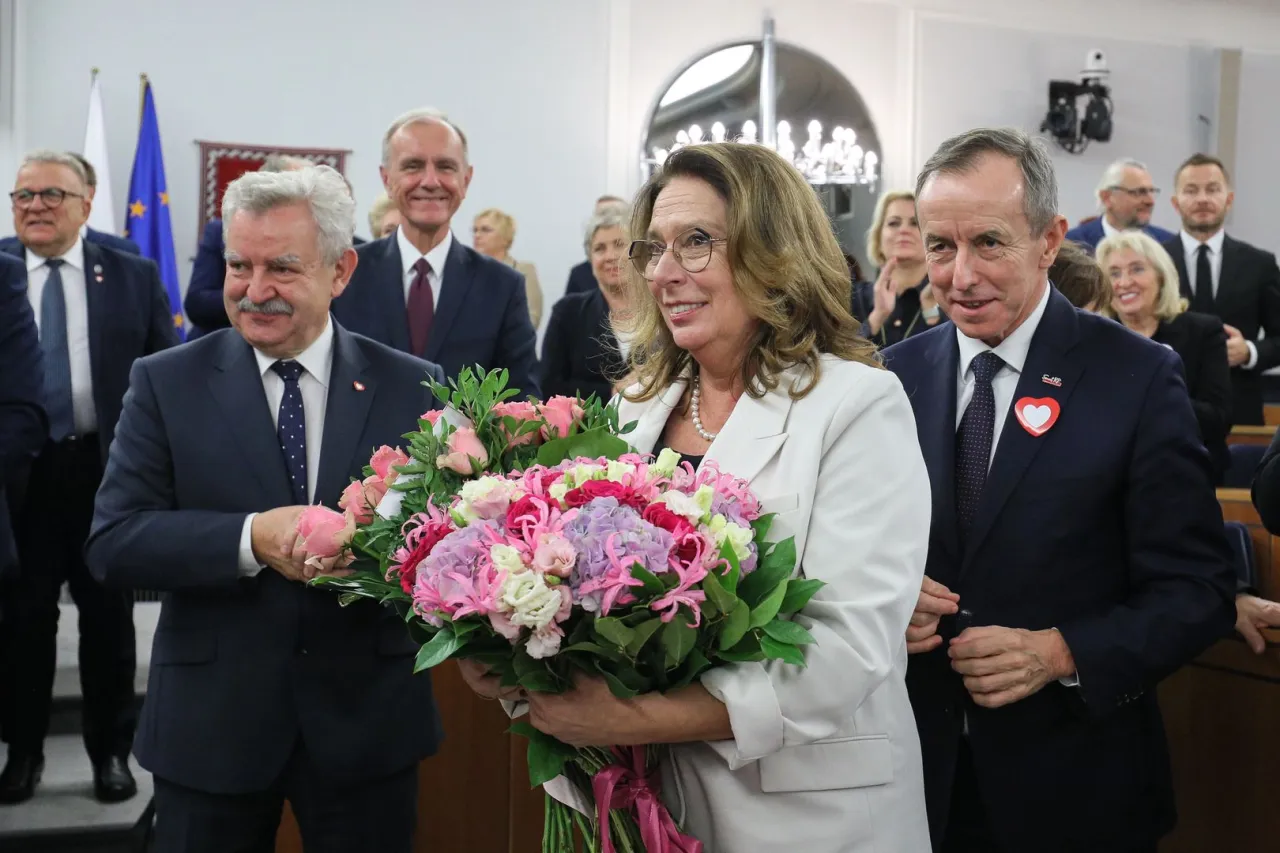 Zdjęcie Kto jest marszałkiem senatu? Poznaj aktualnego lidera Senatu w Polsce