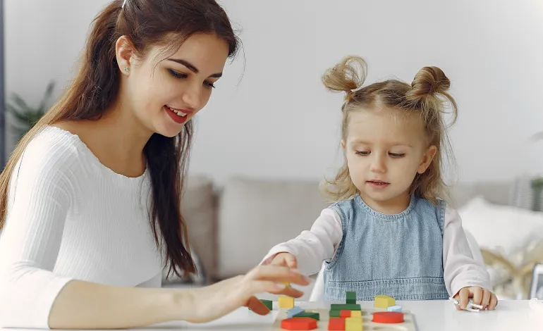 Zdjęcie Na czym polega wczesne wspomaganie rozwoju dziecka i jego korzyści?