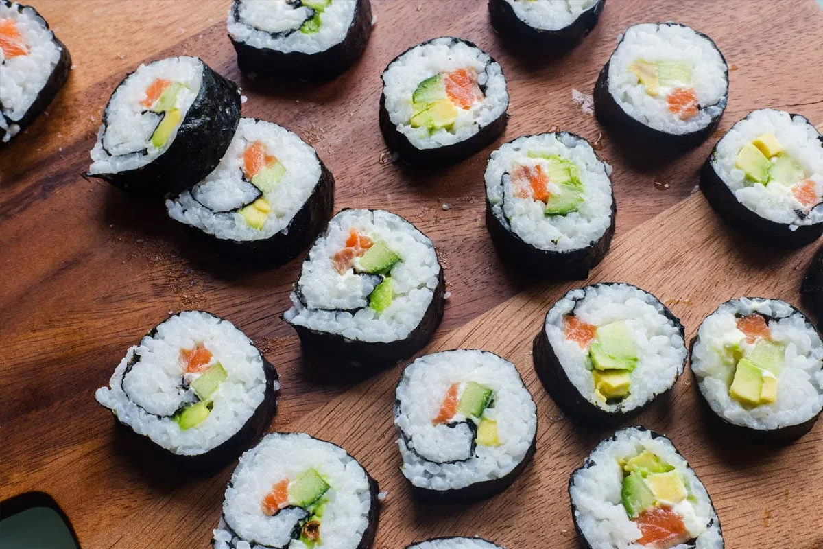 Zdjęcie Jak ugotować ryż do sushi w garnku – proste kroki dla początkujących