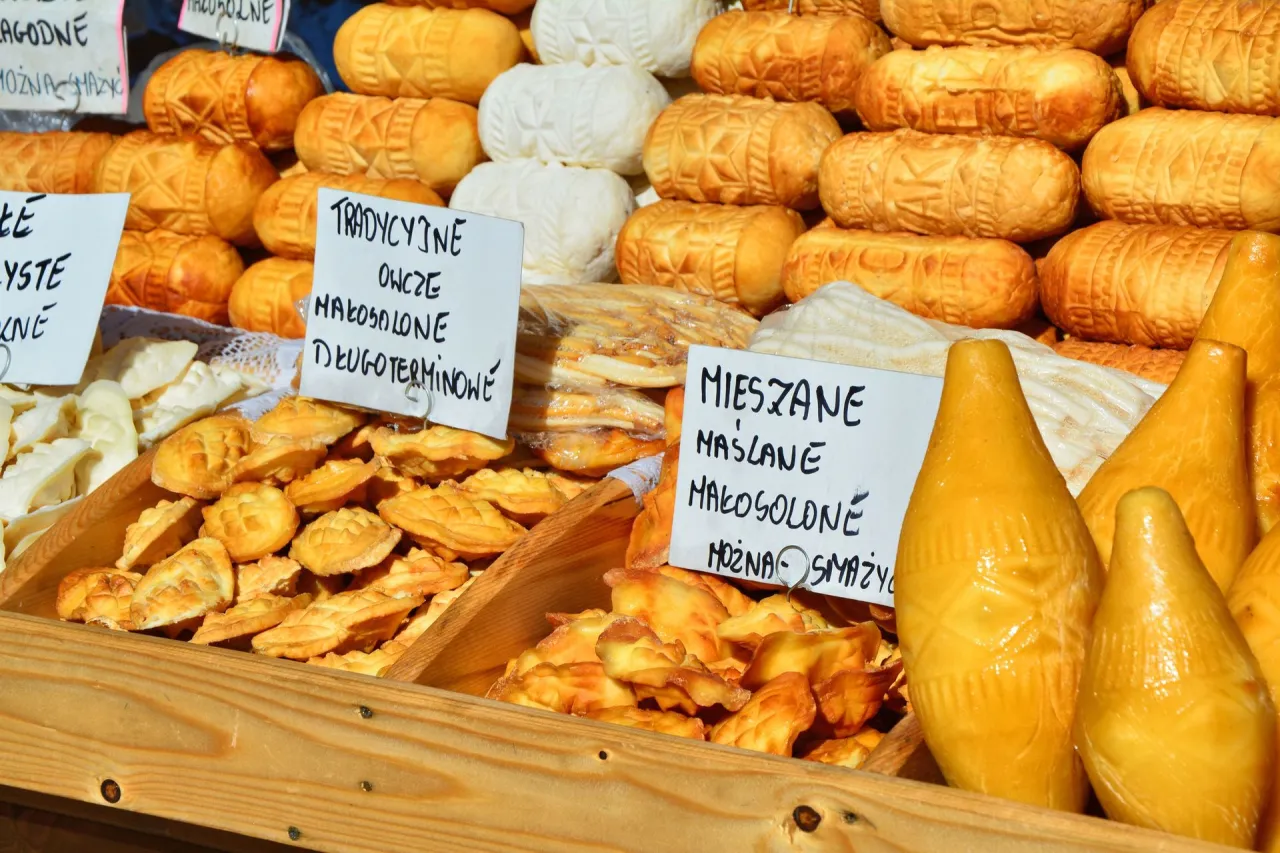 Zdjęcie Jak rozpoznać prawdziwego oscypka i uniknąć fałszywych produktów
